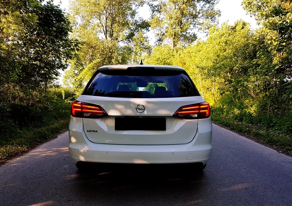 Opel Astra cena 46700 przebieg: 168300, rok produkcji 2019 z Bochnia małe 436